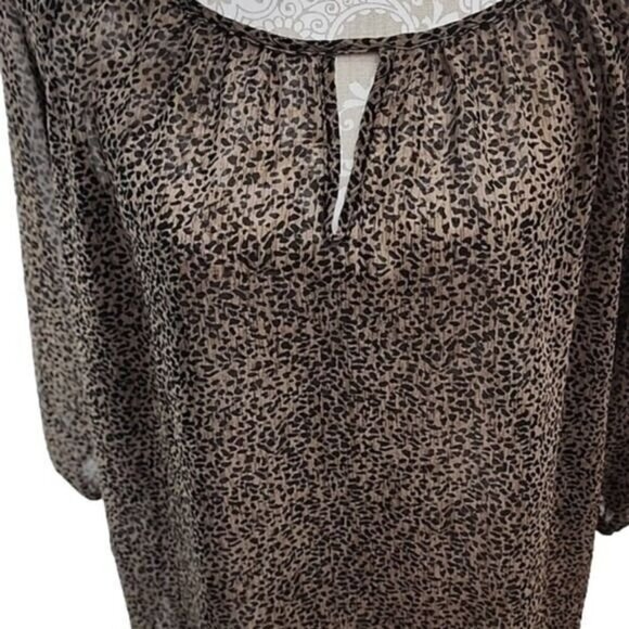 Miami sheer cheetah 3/4 sleeve top, Medium - Picture 2 of 7